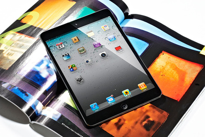 數(shù)字移動(dòng)通信電子產(chǎn)品 連接世界，賦能未來